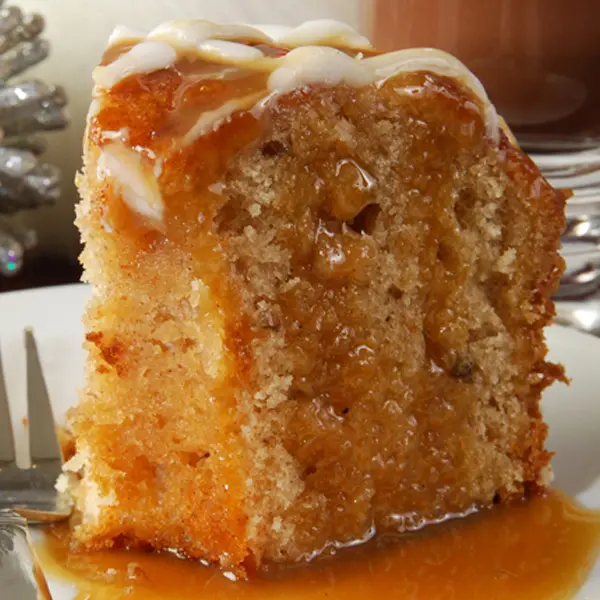 Moist Apple Cake with Caramel Topping