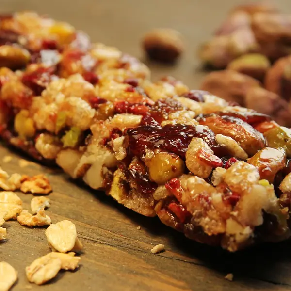 Chewy Cranberry Granola Bars