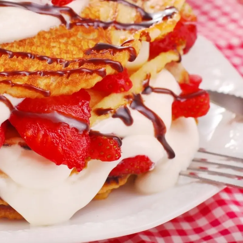 Strawberry Creme Crepes