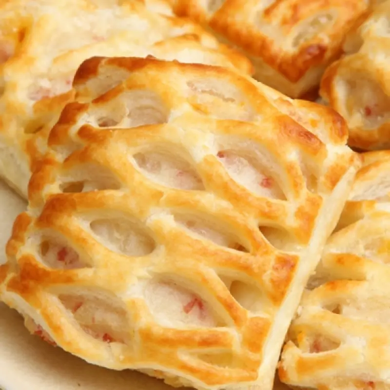 Cream and Fruit Lattice Pastries