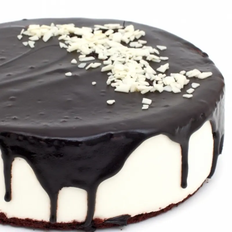 No Bake Vanilla Cheesecake With Thin Mint Crust and Chocolate Ganache