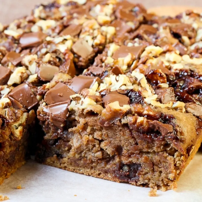 Quick and Easy Turtle Brownie Bars