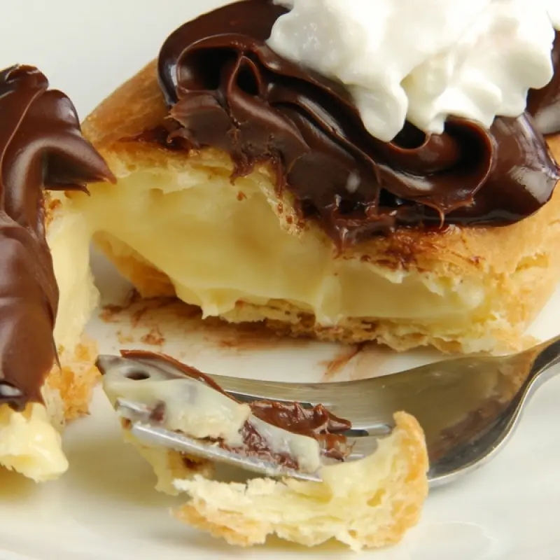 Creamy Eclairs with Chocolate Icing