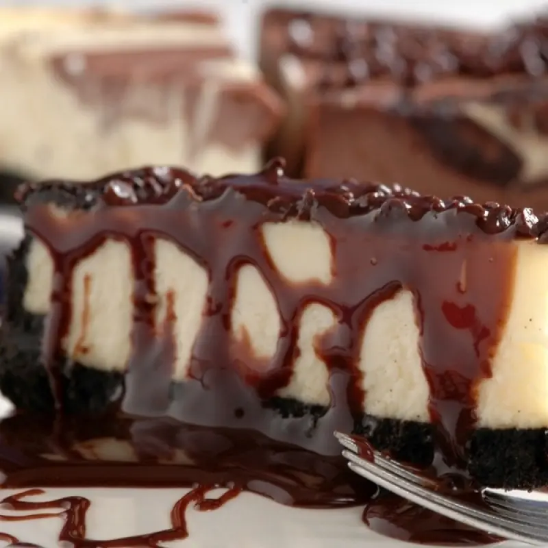 New York White Chocolate Cheesecake