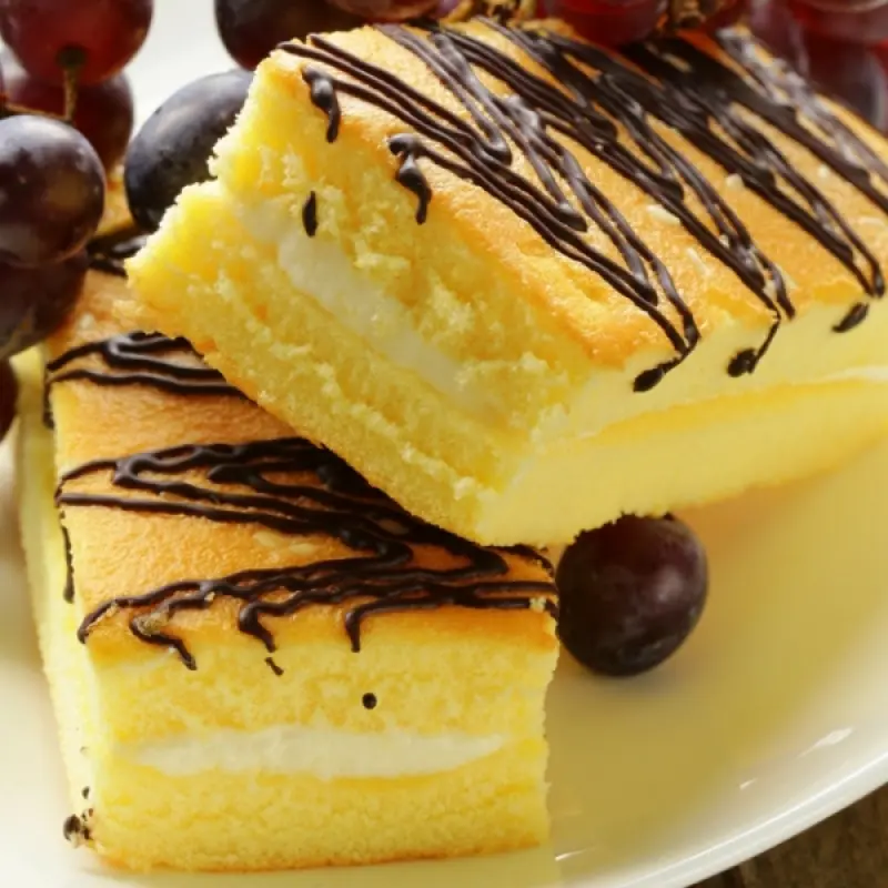 Yummy Cake With Marshmallow Filling