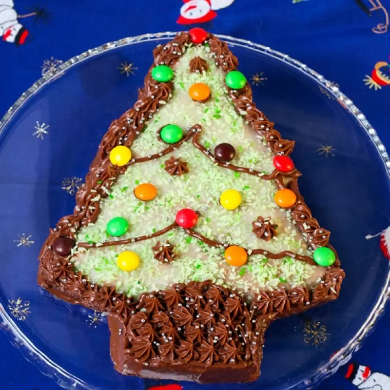Festive Christmas Tree Cake