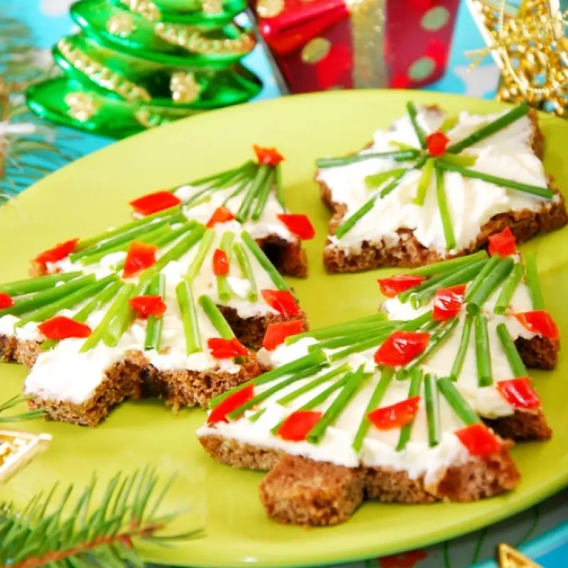 Toast and Cream Cheese Appetizers