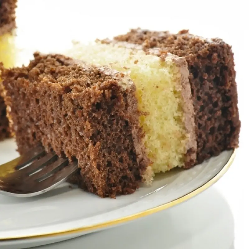 Layered Yellow and Chocolate Cake