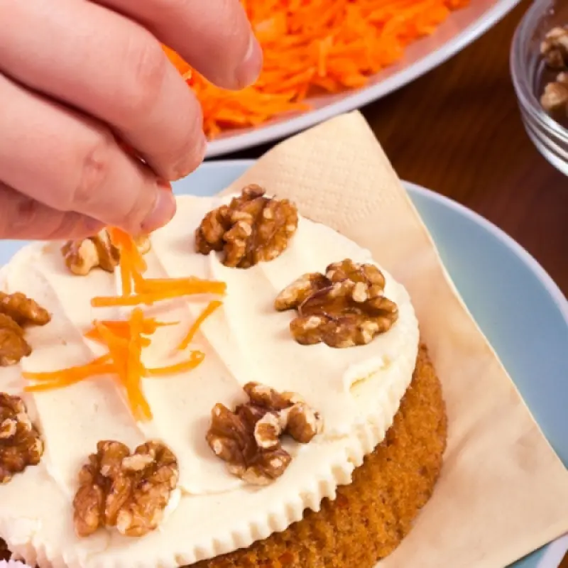 Mini Frosted Carrot Cakes