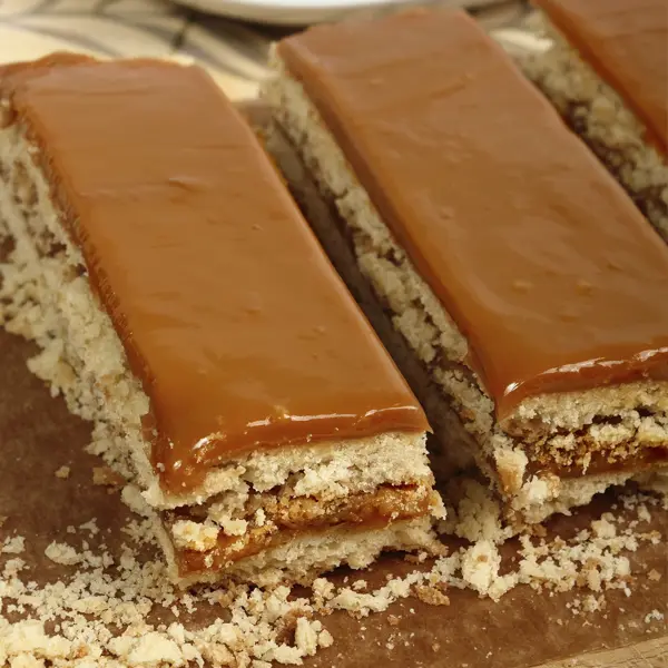 Caramel Toffee Cake