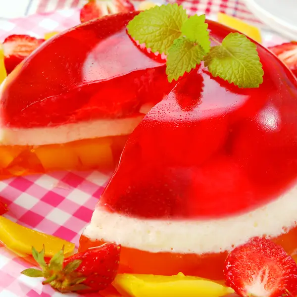 Strawberry Mango Jelly With Cream