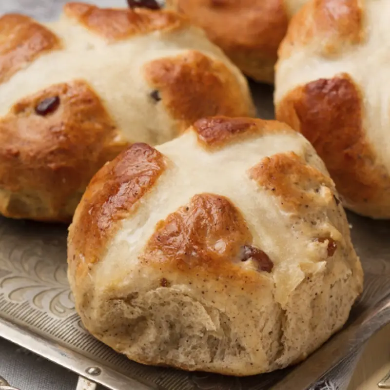 Hot Cross Raisin Buns