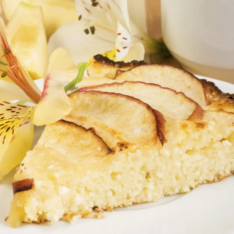 Fresh Apple Cake
