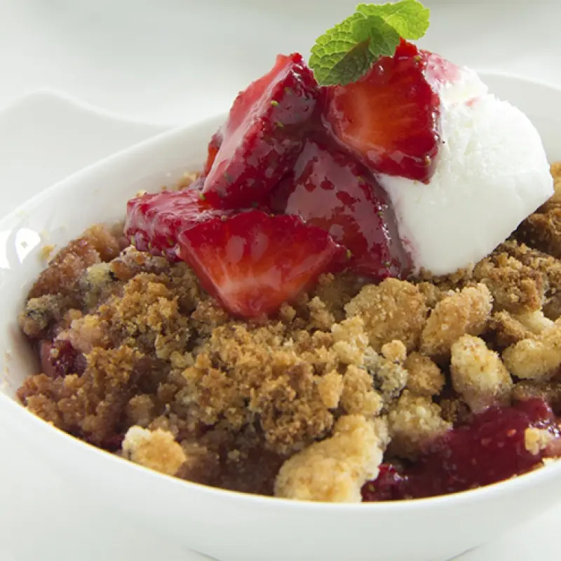 Easy Strawberry Crumble