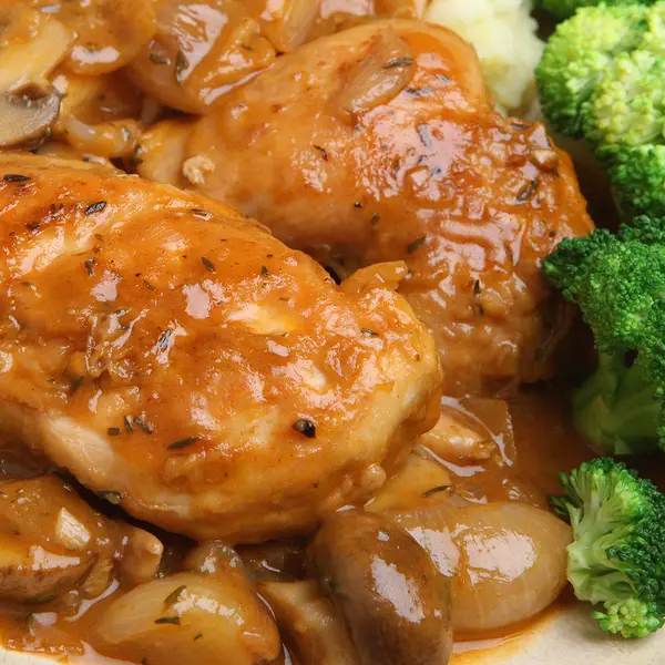 Sauteed Chicken Breasts with Mushroom Gravy