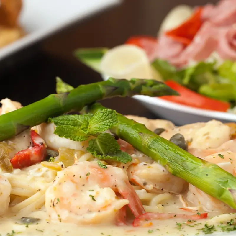 Shrimp Scampi and Steamed Asparagus